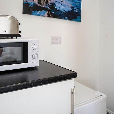 Homesly Guest Rooms, Comfortable En-Suite Guest Rooms With Free Parking And Self Check-In Berwick Upon Tweed Buitenkant foto