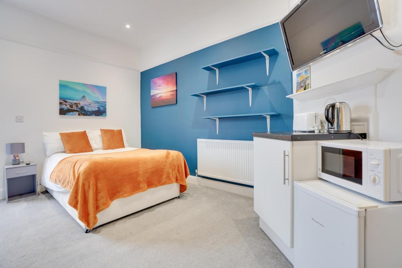 Homesly Guest Rooms, Comfortable En-Suite Guest Rooms With Free Parking And Self Check-In Berwick Upon Tweed Buitenkant foto