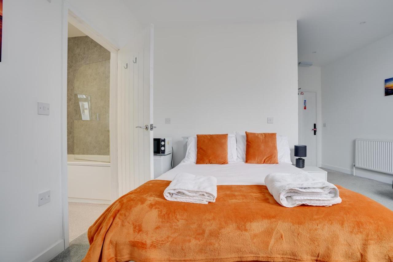 Homesly Guest Rooms, Comfortable En-Suite Guest Rooms With Free Parking And Self Check-In Berwick Upon Tweed Buitenkant foto
