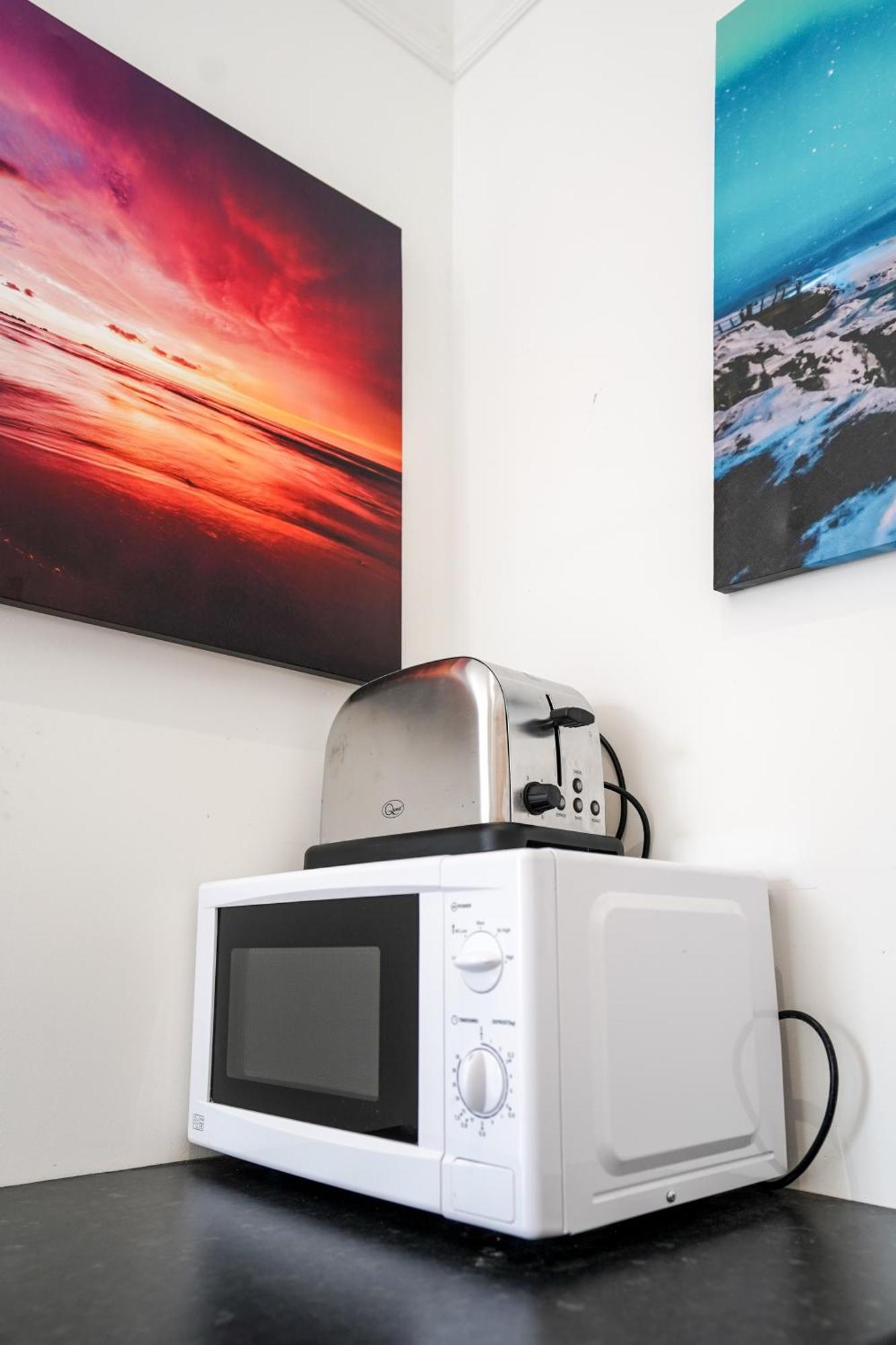 Homesly Guest Rooms, Comfortable En-Suite Guest Rooms With Free Parking And Self Check-In Berwick Upon Tweed Buitenkant foto